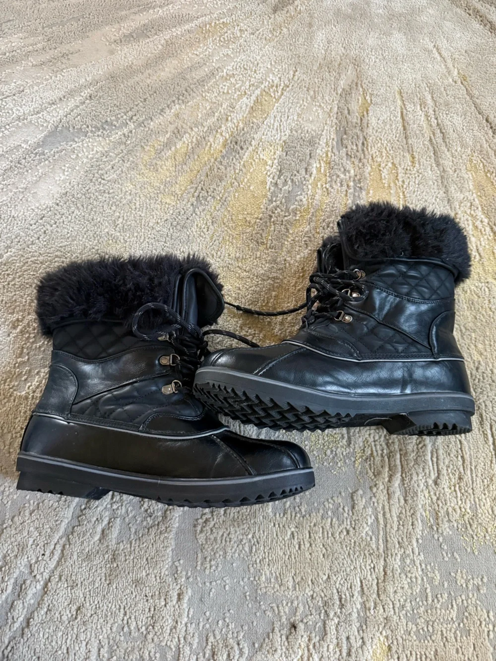 Dream Pairs Black Winter Snow Boots Thinsulate lace up lined fur trim 12